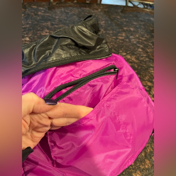 CHAMPION Trendy Luxury Chic LG Black with Pink Lining Puffer Tote Bag - Picture 4 of 16